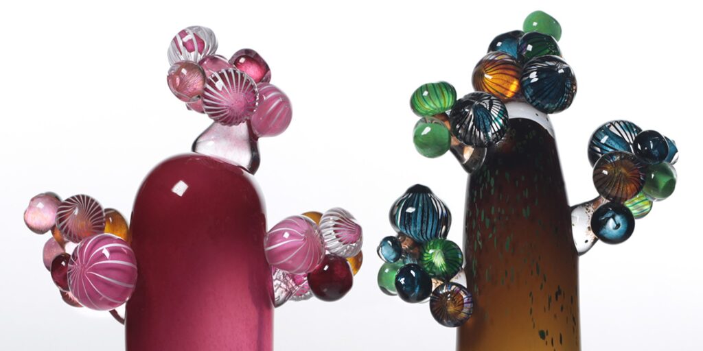Glödande färger – Alma Jantunens glasskulpturer i Hvitträsk i september