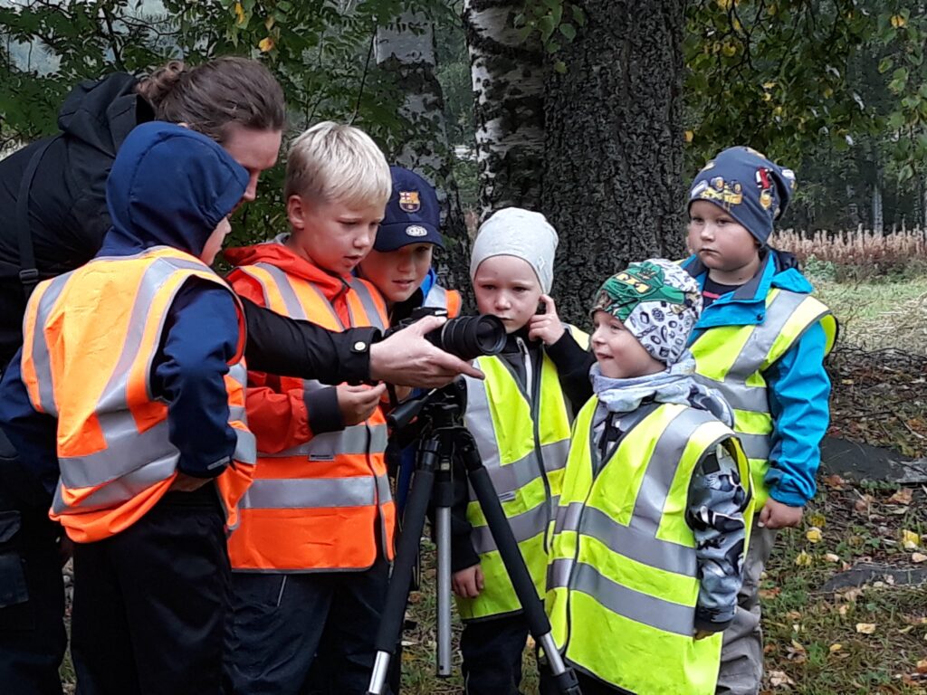 Mullankaivajat Ähtärissä -hankkeessa koululaiset tutustuvat paikallishistoriaan arkeologian avulla
