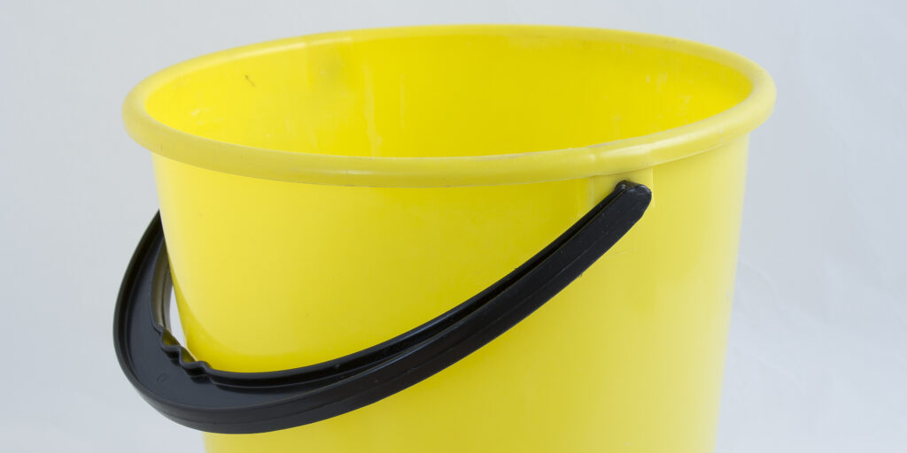 AVSLUTAD: Plast