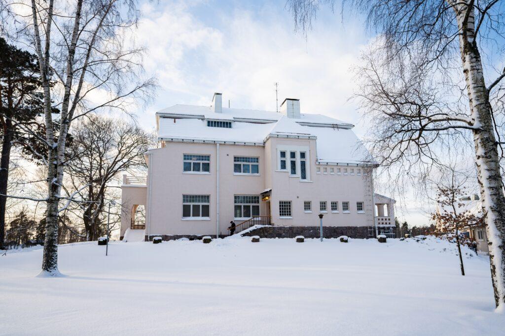 Tuomaan markkinoita, juhlavalaisuja sekä Tamminiemen retrojoulu